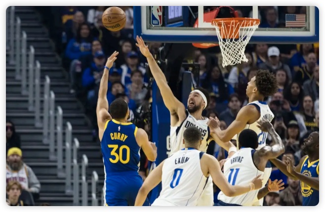 库里30+7欧文17分 勇士主场大胜独行侠收获3连胜 